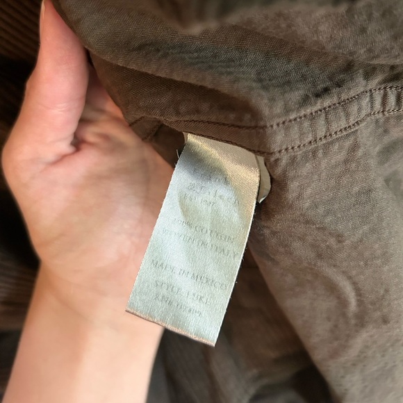 Frank & Eileen Brown Men’s Luke Corduroy Button Down - Picture 4 of 4